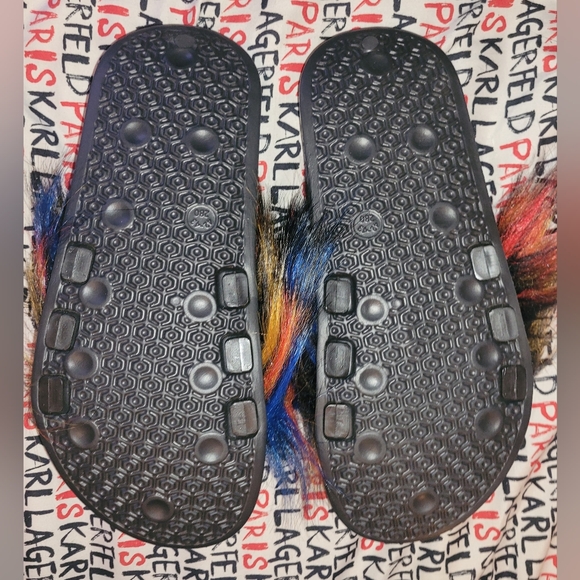 New valpeak multicolor furry slide shoes women's size 10 with comb - Picture 3 of 4